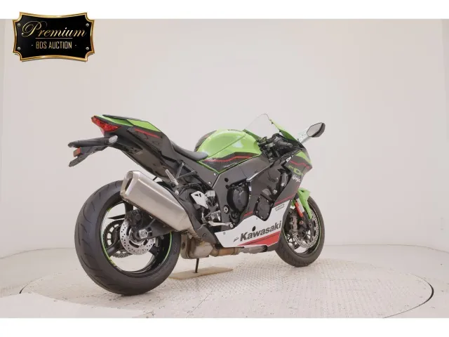 Kawasaki Zx-10Rakrt 2022, чёрный, зелёный, фото 5