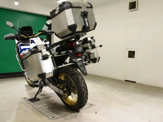 Honda Crf1100L-2D Adventure 2024, белый, фото 6
