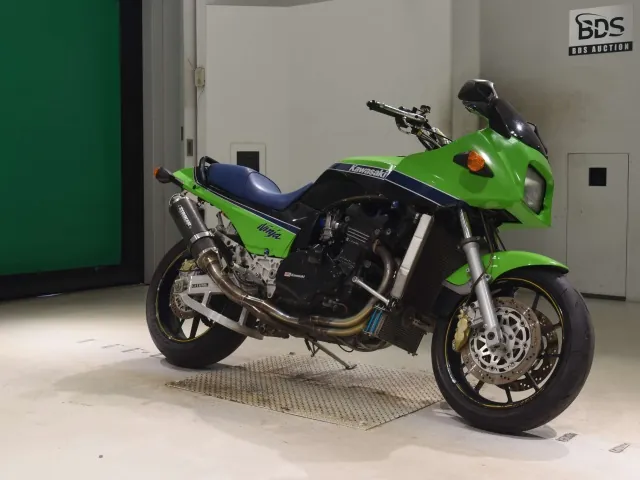 Kawasaki GPZ900R Ninja, зелёный, фото 3