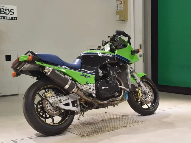 Kawasaki GPZ900R Ninja, зелёный, фото 5