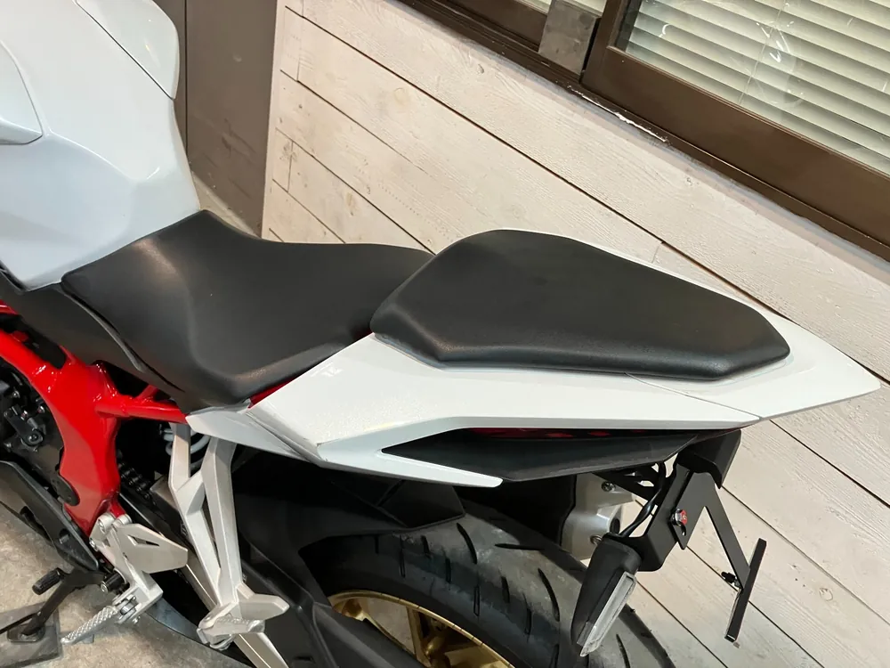 Honda CBR250RR, p white / red, фото 5