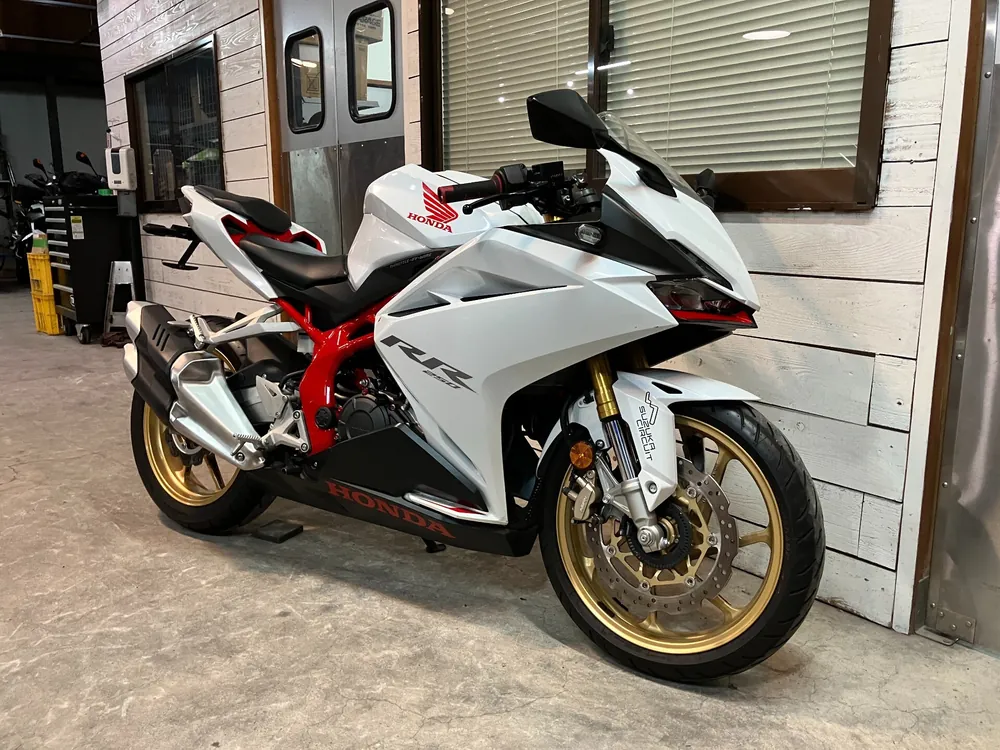 Honda CBR250RR, p white / red, фото 7