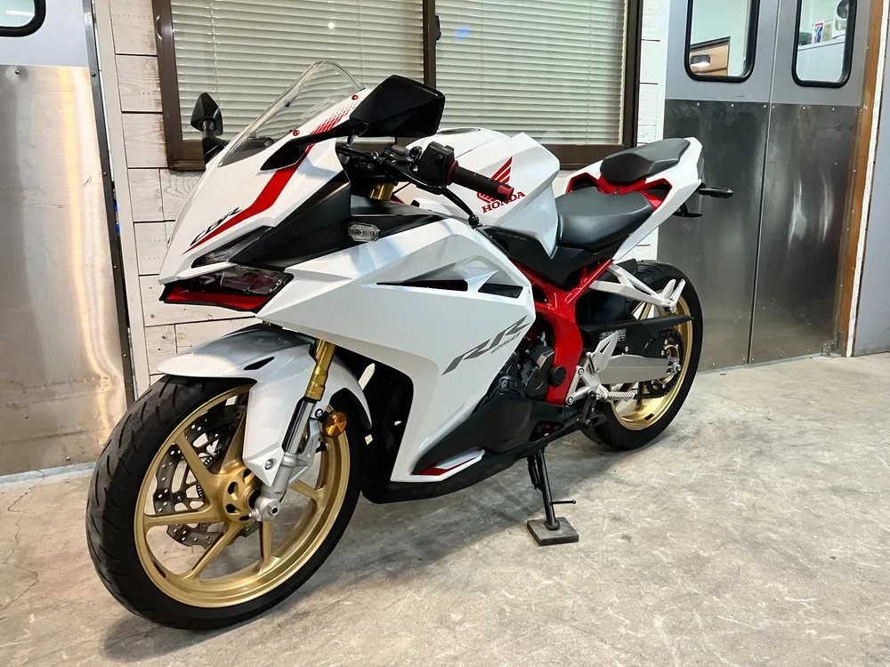 Honda CBR250RR, p white / red, фото 8