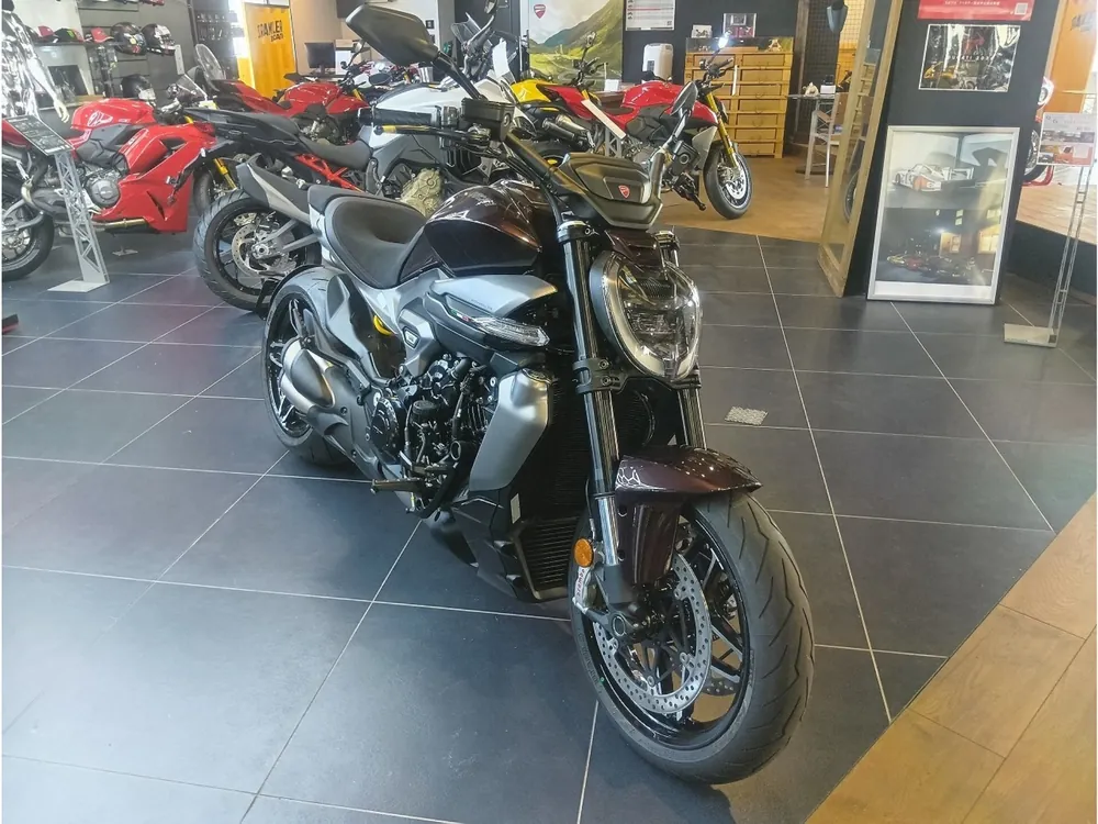 Ducati X Diavel V4 2026, black raba, фото 6