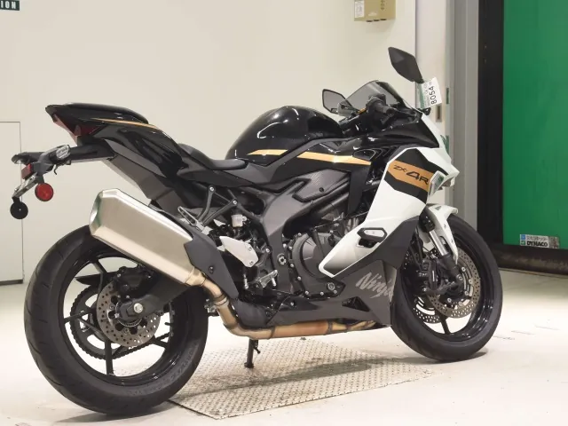 Kawasaki ZX-4R SE 2025, white | black, фото 5