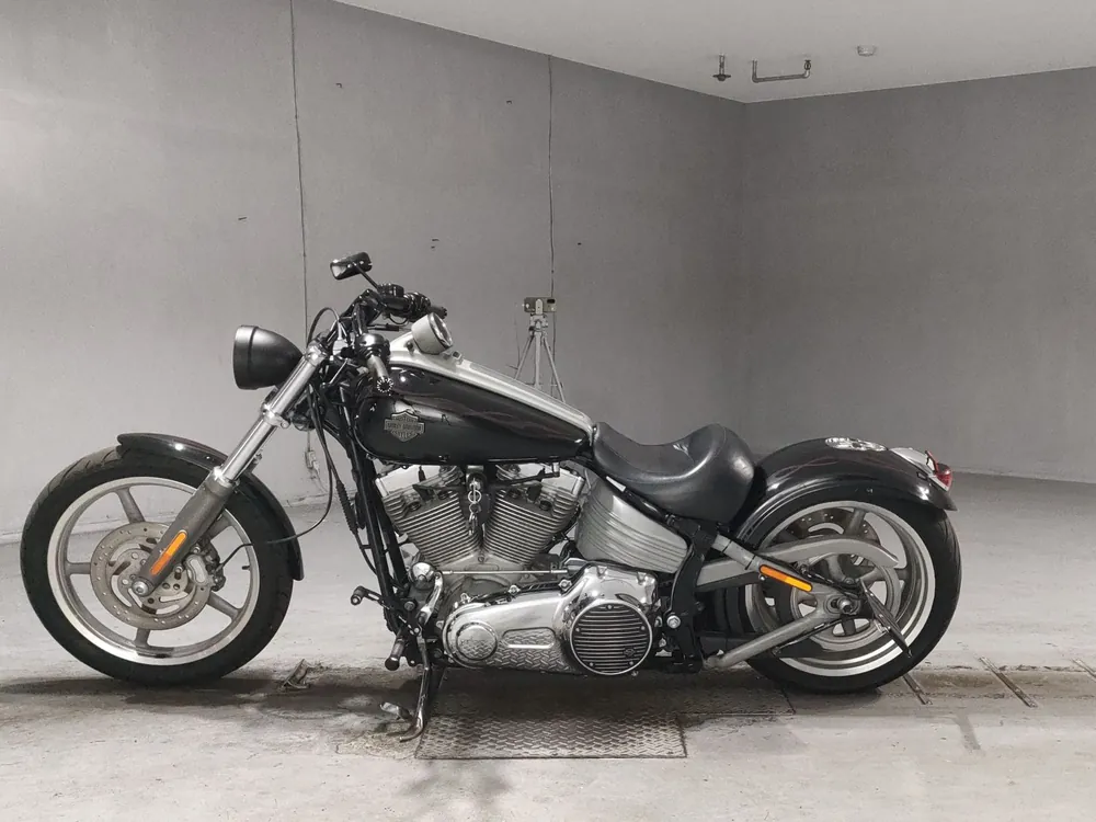 Harley-Davidson FXCW1580 2009, чёрный, фото 2