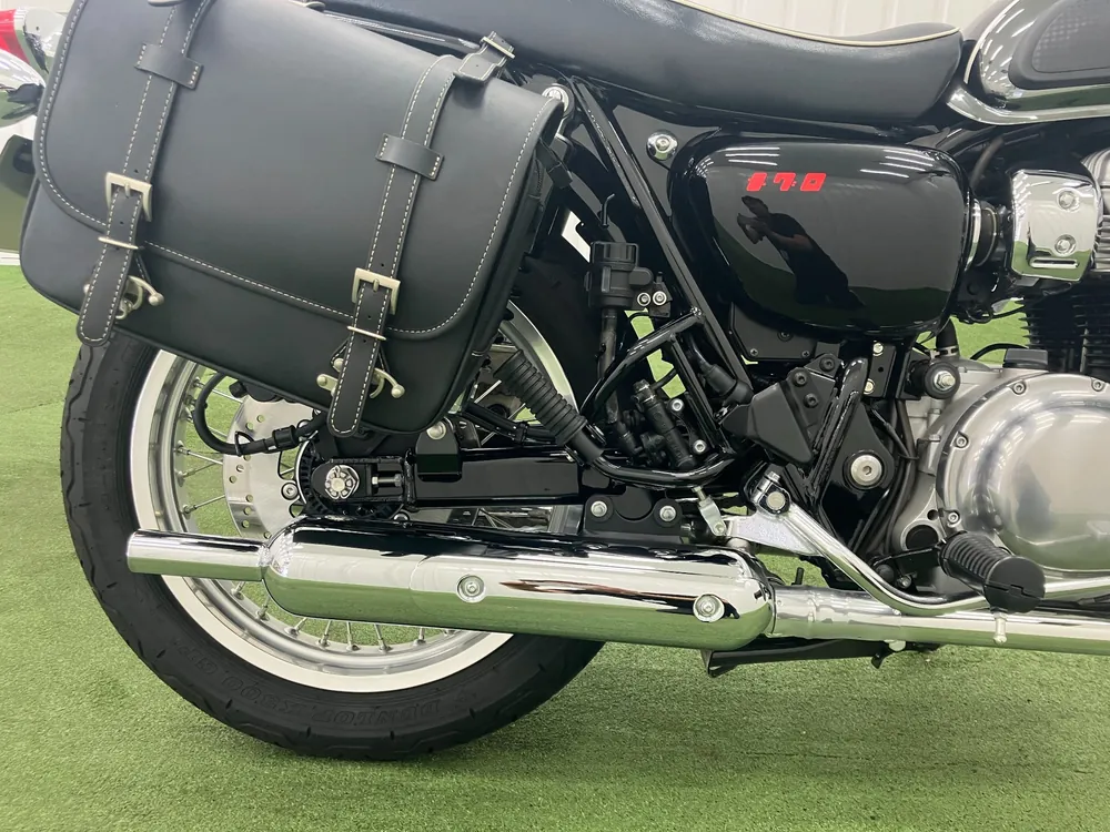Kawasaki W800-2 2022, чёрный, серебристый, фото 14