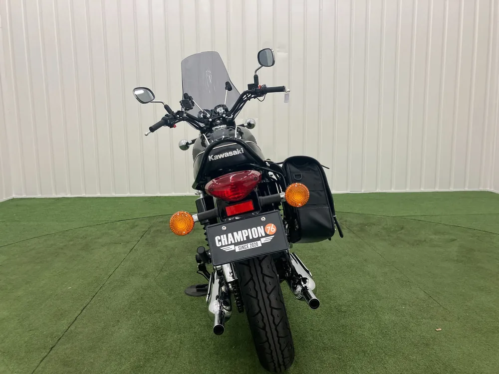 Kawasaki W800-2 2022, чёрный, серебристый, фото 7