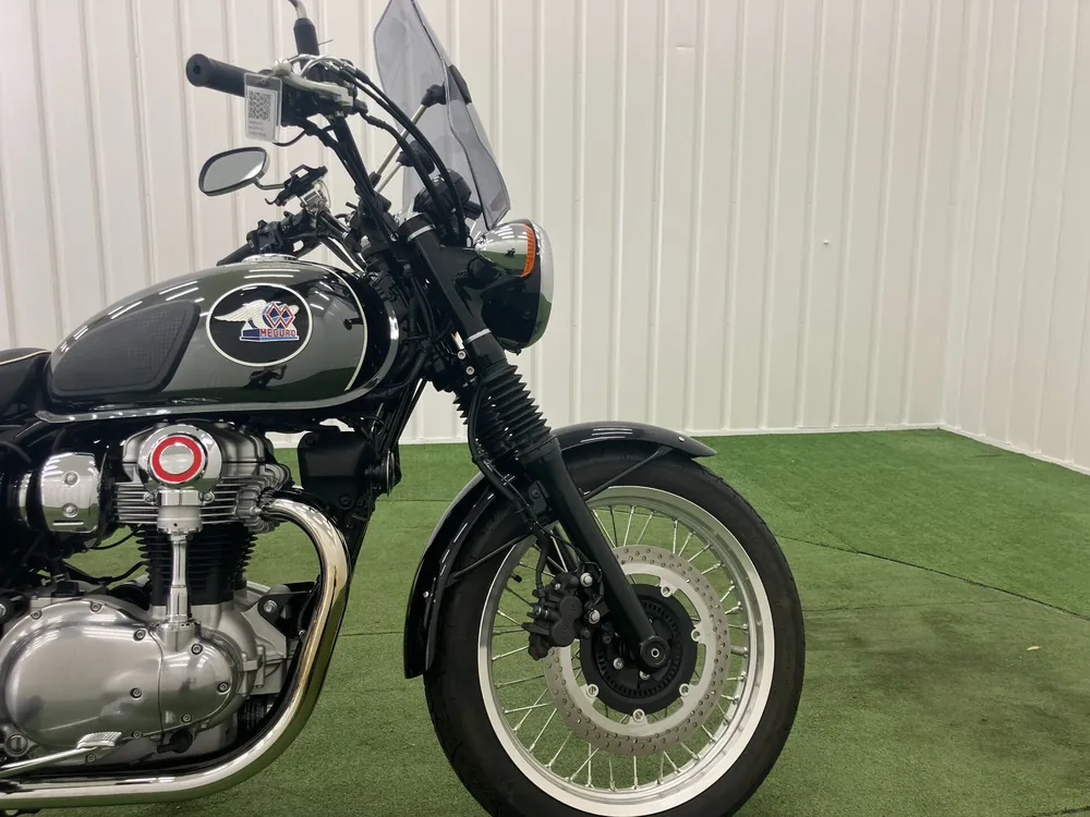 Kawasaki W800-2 2022, чёрный, серебристый, фото 9