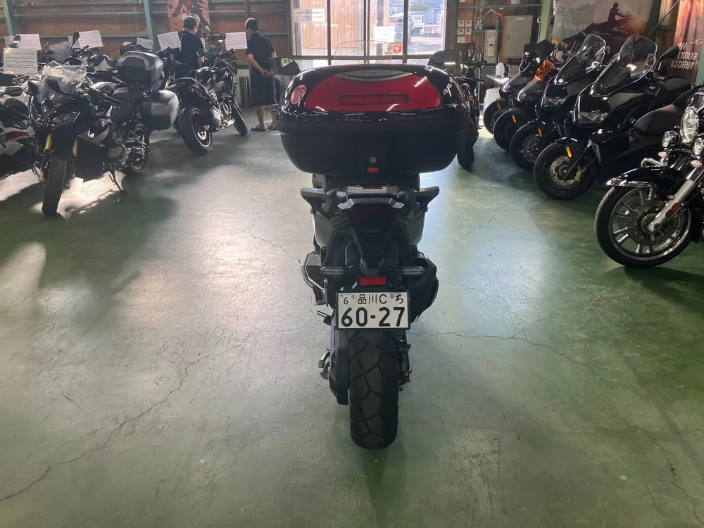 Honda X-ADV750 2026, серебристый, фото 4