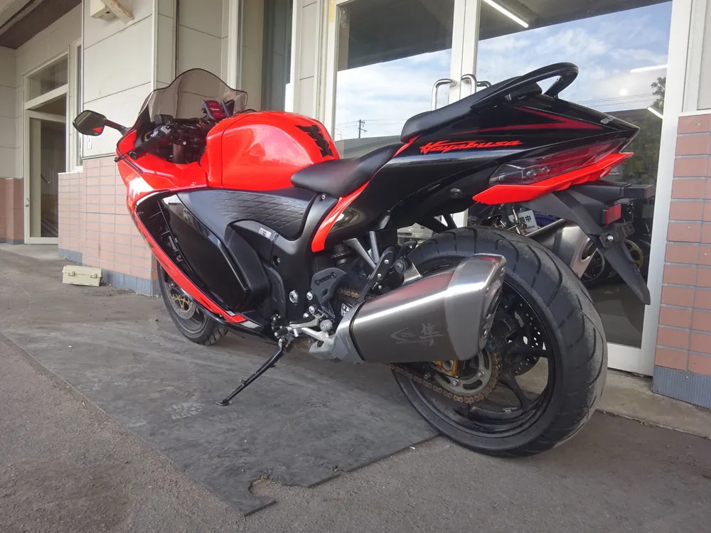 Suzuki Hayabusa 2023, black / orange, фото 9