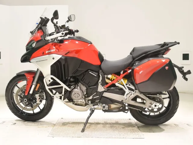 Ducati Multistrada V4S 2021, красный, фото 2