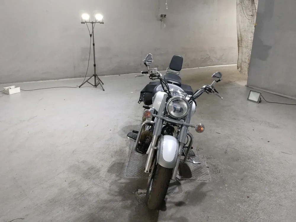 Yamaha Dragstar 1100 2010, white/silver, фото 3