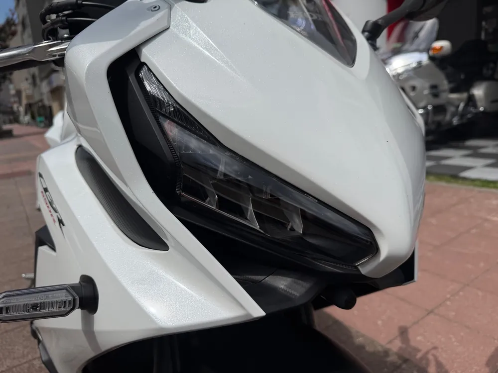 Honda CBR650R 2023, белый, фото 6