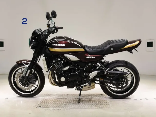 Kawasaki Z900RS 2025, light brown, фото 2