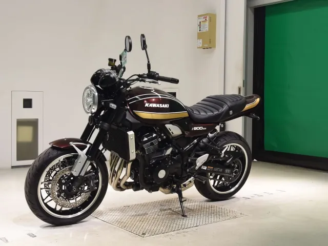 Kawasaki Z900RS 2025, light brown, фото 4