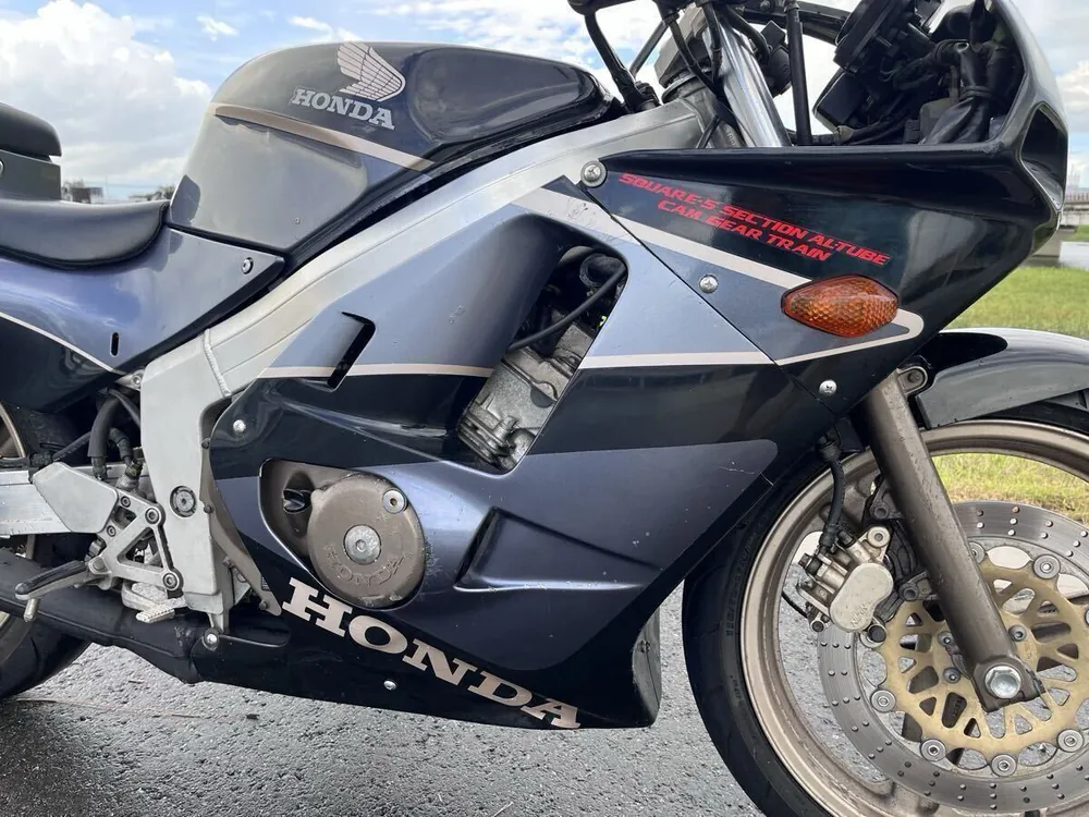 Honda CBR250R 1988, фото 9