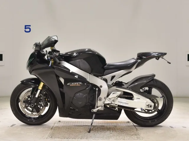Honda CBR1000RR 2010, чёрный, фото 2