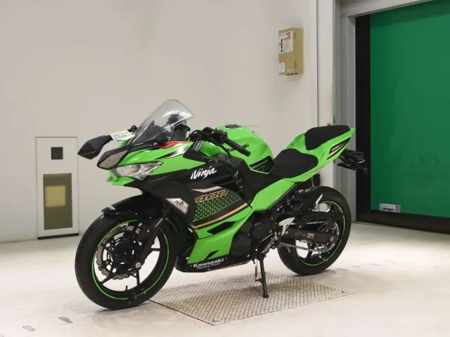 Kawasaki Ninja 400 2019, black | green, фото 4