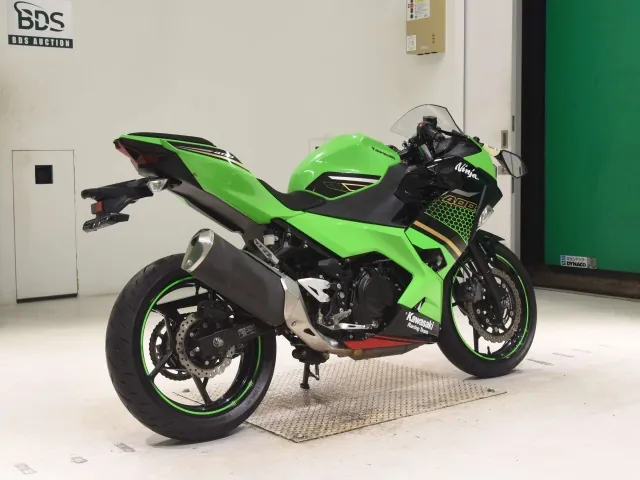 Kawasaki Ninja 400 2019, black | green, фото 5