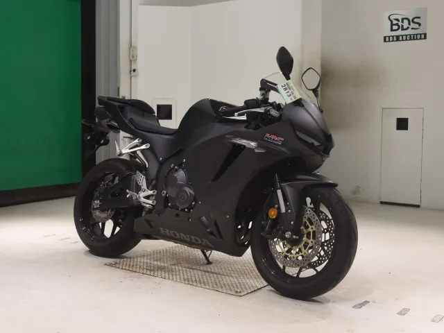 Honda CBR600RR 2024, чёрный, фото 3