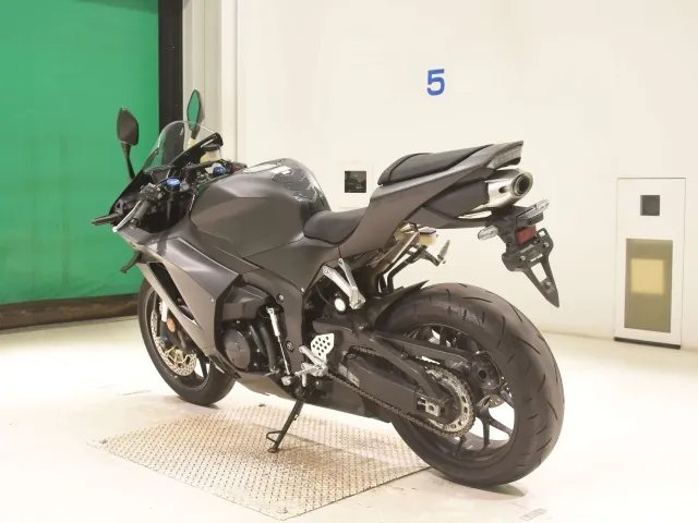 Honda CBR600RR 2024, чёрный, фото 6