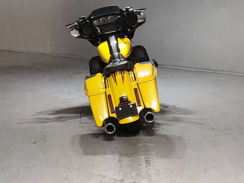 Harley-Davidson FLHXSE1800CVO 2014, black / yellow, фото 4