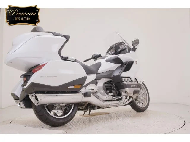 Honda GL1800 2026, белый, фото 5