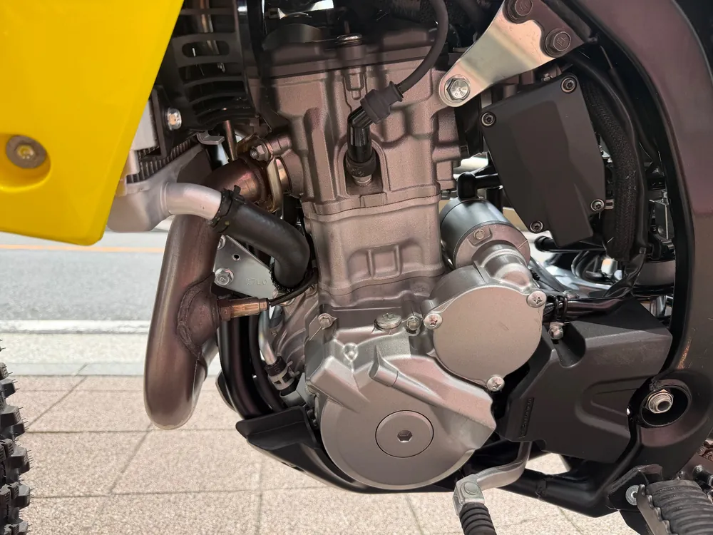 Suzuki GSX-R1000R 2025, black / yellow, фото 12