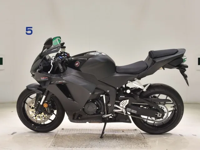 Honda CBR600RR 2025, matt black, фото 2