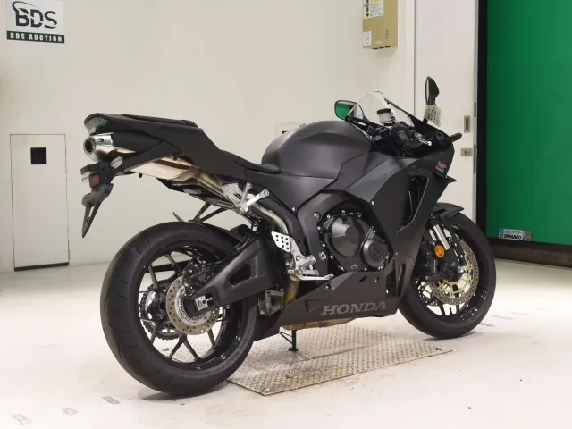 Honda CBR600RR 2025, matt black, фото 5