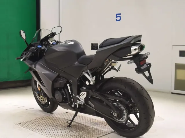 Honda CBR600RR 2025, matt black, фото 6