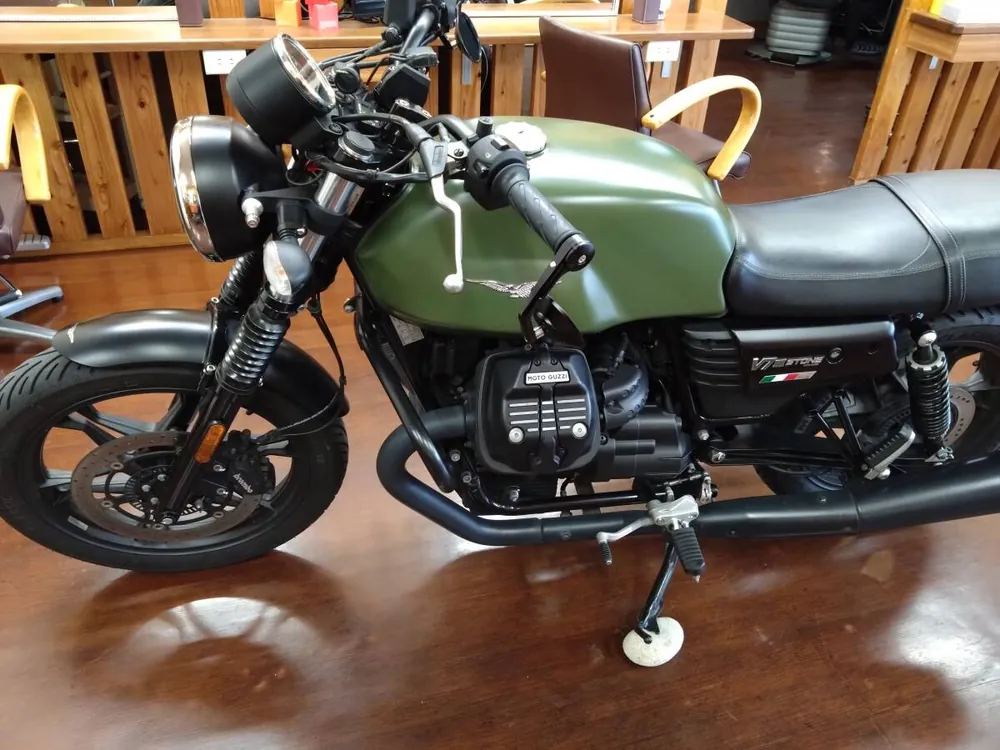 Moto Guzzi V7 Stone III 2018, фото 9