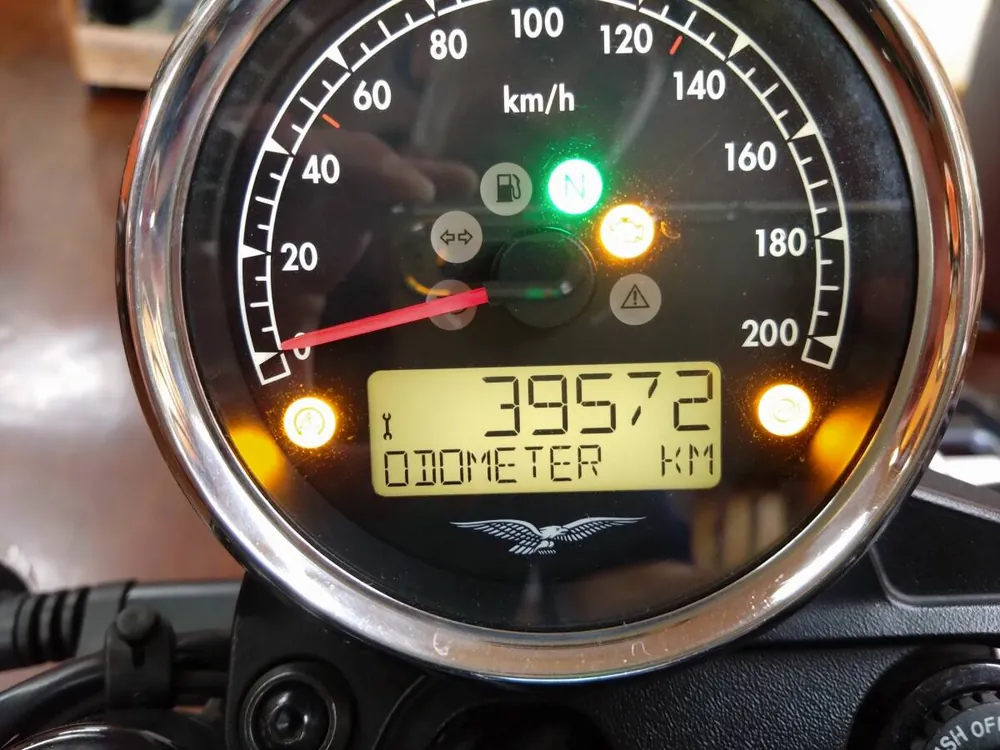 Moto Guzzi V7 Stone III 2018, фото 10