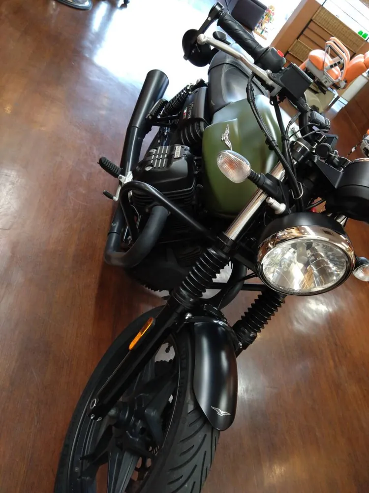 Moto Guzzi V7 Stone III 2018, фото 4