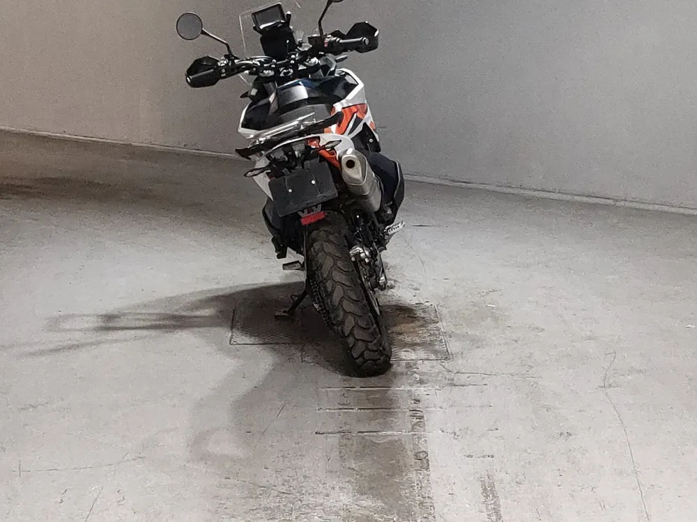 KTM 890 ADVENTURE R 2023, white / blue, фото 4