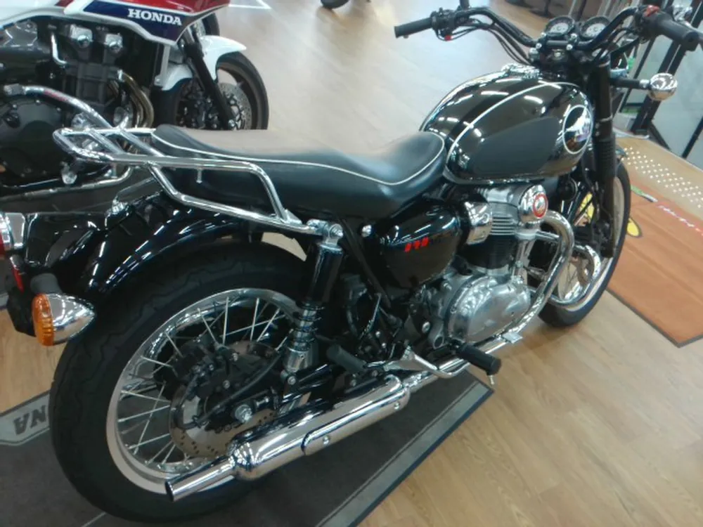 Kawasaki W800-2 2022, чёрный, фото 5