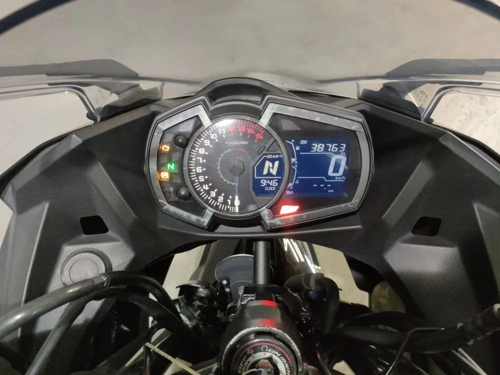 Kawasaki Ninja 400 2022, чёрный, фото 5