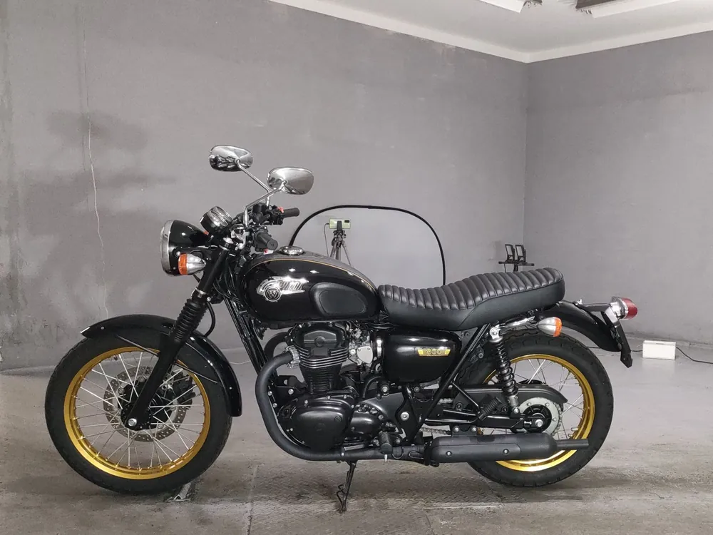 Kawasaki W800 2012, чёрный, фото 2