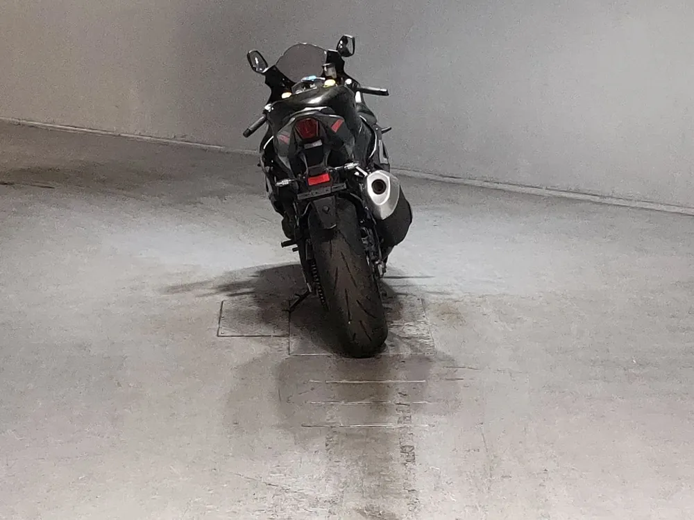 Suzuki GSX-R1000R 2021, black / light brown, фото 4