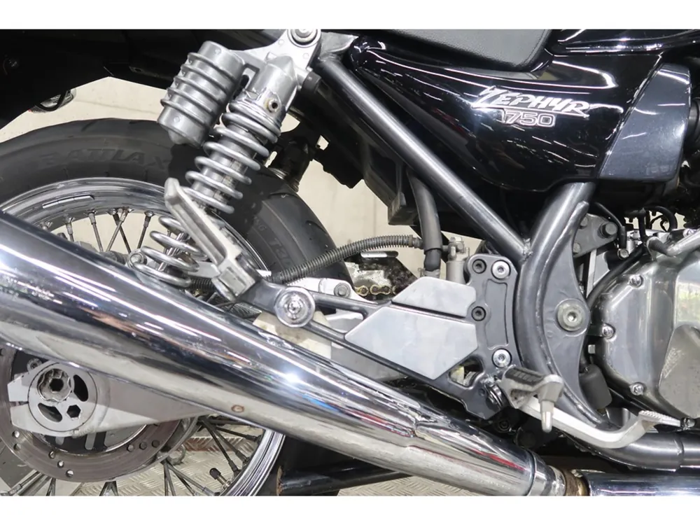 Kawasaki Zephyr750RS 2025, black/gray, фото 14