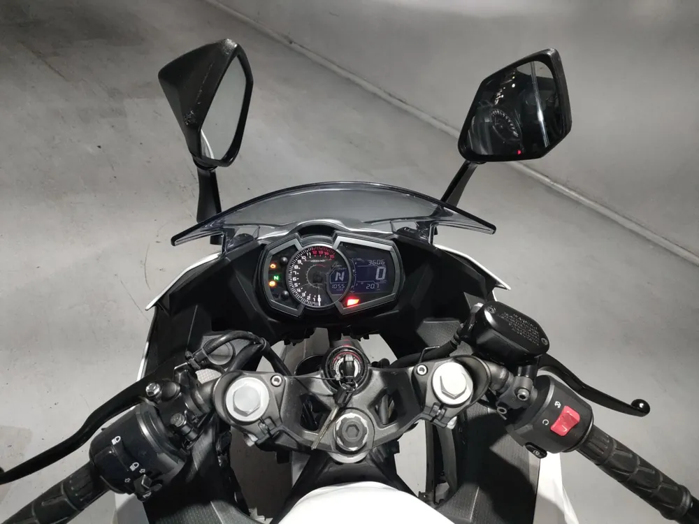 Kawasaki Z400 2022, белый, фото 5
