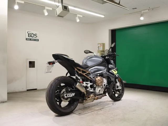 BMW S1000R 2024, серый, фото 5
