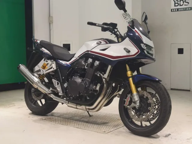 Honda CB1300 2023, white | blue, фото 3