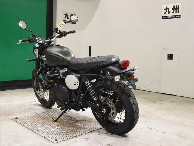 Triumph Scrambler 2024, зелёный, фото 6