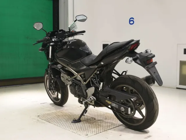 Suzuki SV650 2024, чёрный, фото 6