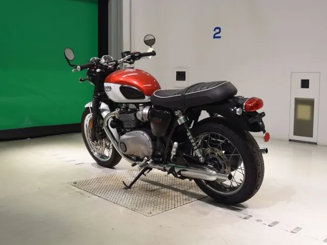 Triumph Bonneville T120 2020, white | red, фото 6