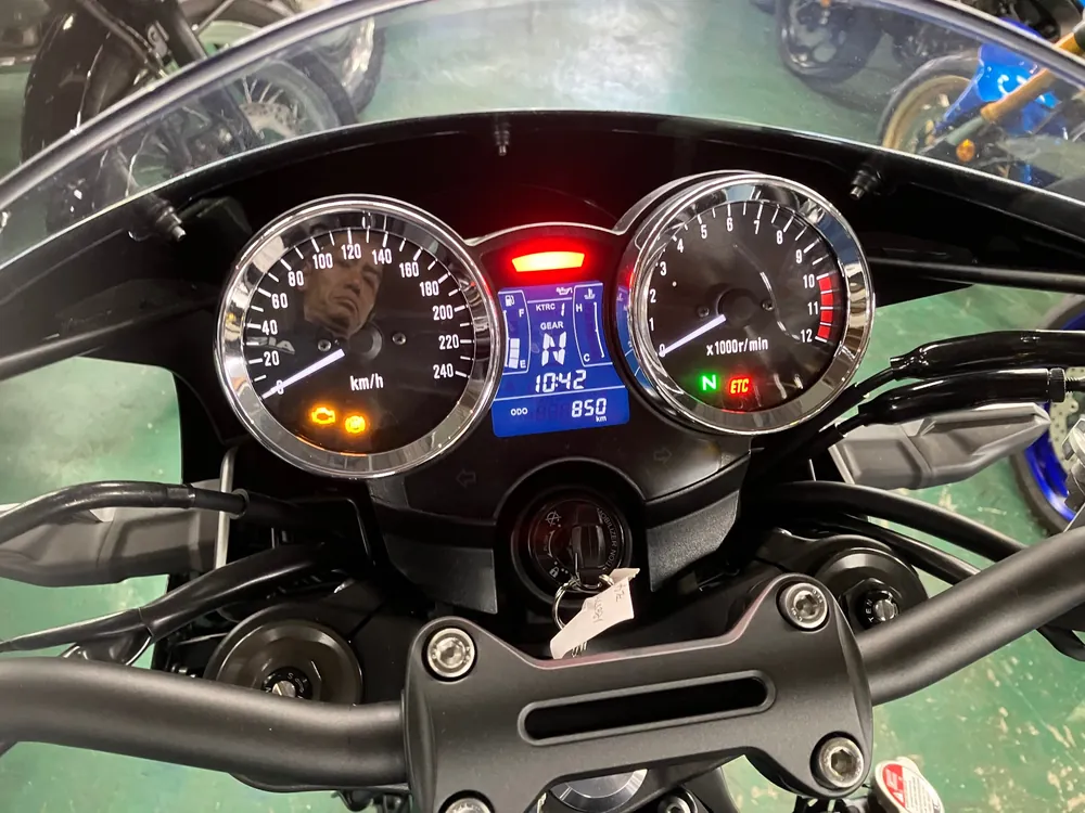 Kawasaki Z900RS 2025, black/green, фото 4