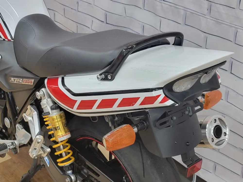 Yamaha XJR1300 2008, белый, красный, фото 8