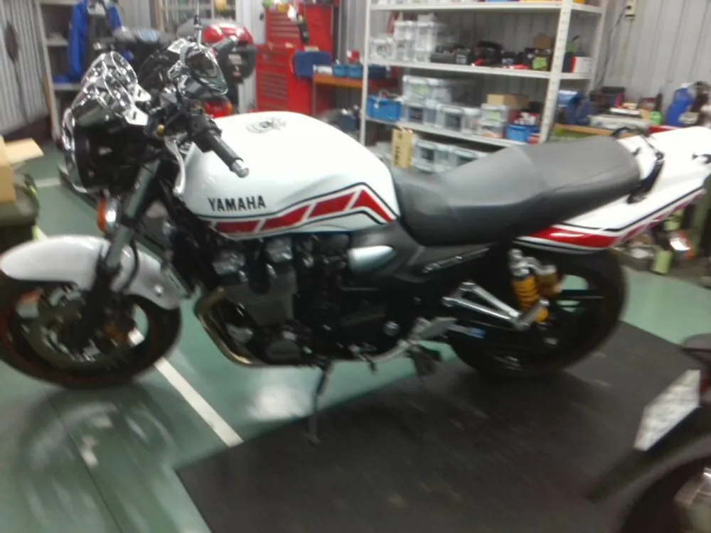 Yamaha XJR1300 2008, белый, красный, фото 10